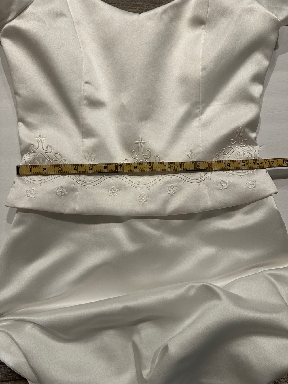 Jordan Limited White Satin Two-Piece short sleeve Bridal Gown Size 14 - Picture 8 of 10